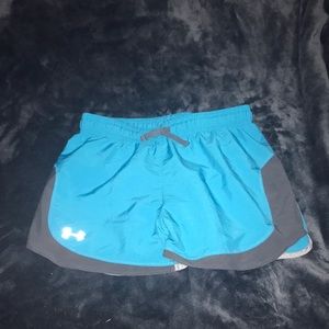 Under Armour shorts YLG